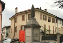 Dietrofront a Ligornetto sui transiti