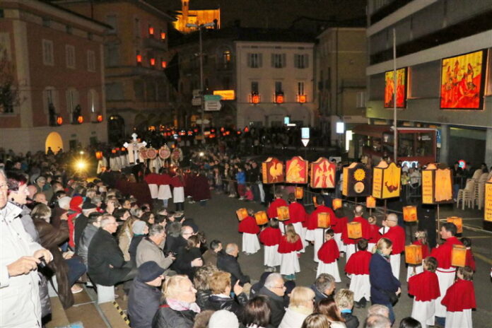 Processioni venerdì Santo Mendrisioedizione 2015foto Guido Santinelli