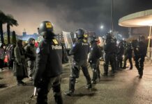 Dentro c’era Vannacci e fuori la rabbia