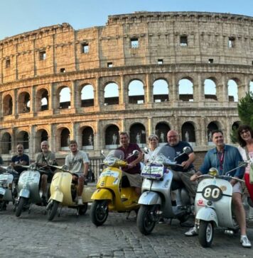 Vespisti momò al Raduno internazionale di Roma